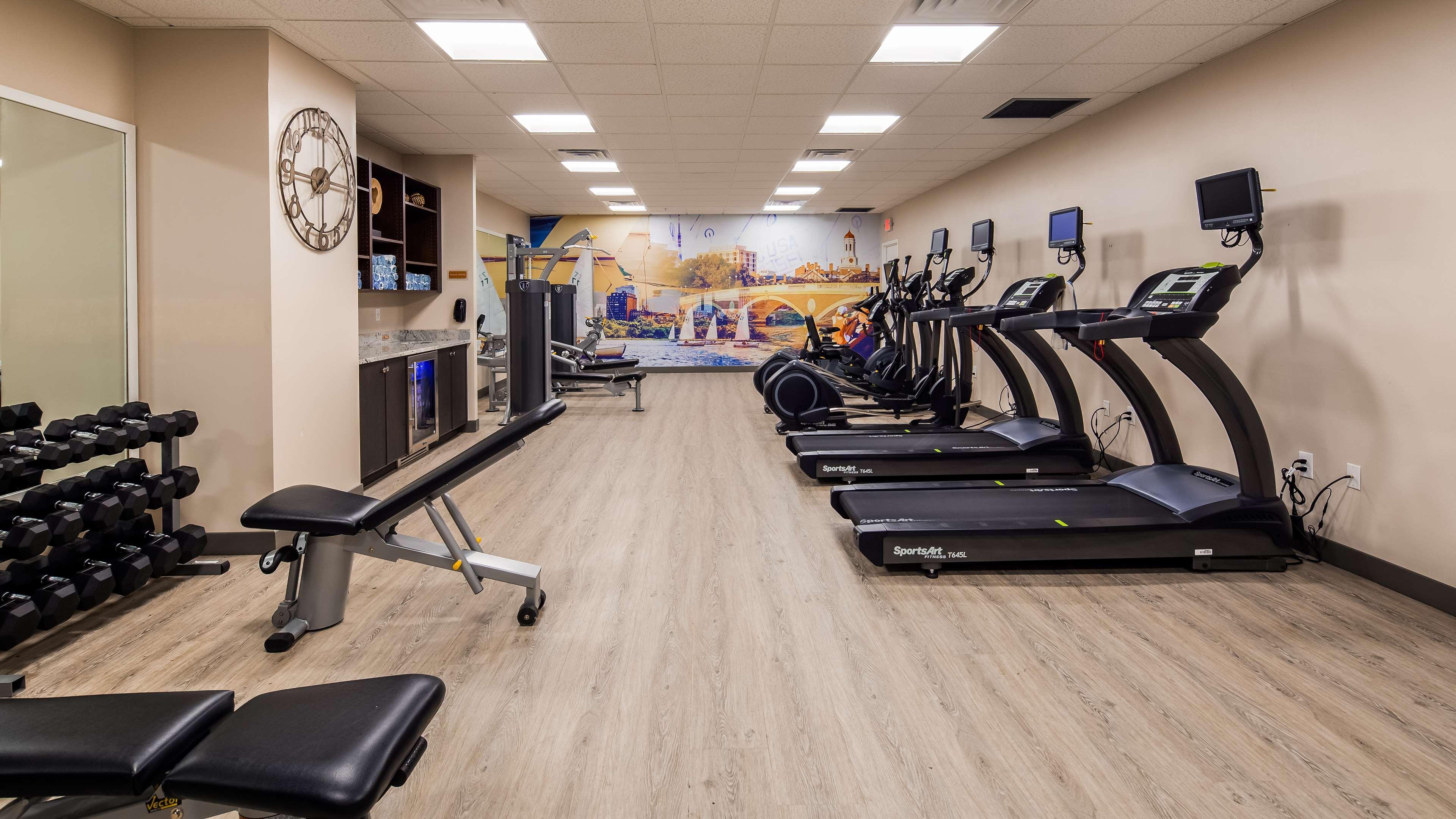 Best Western Plus Waltham Boston Экстерьер фото