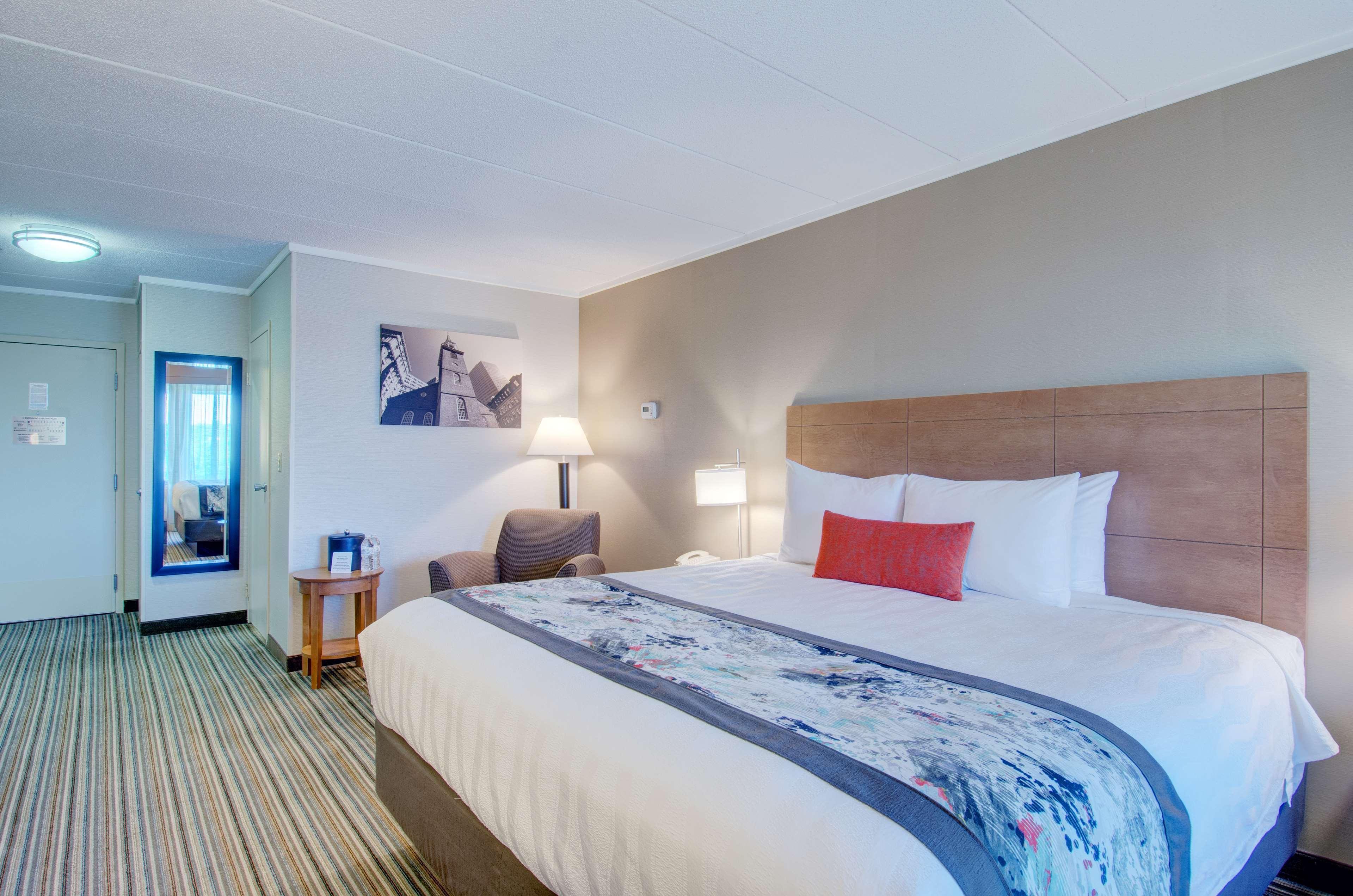 Best Western Plus Waltham Boston Экстерьер фото