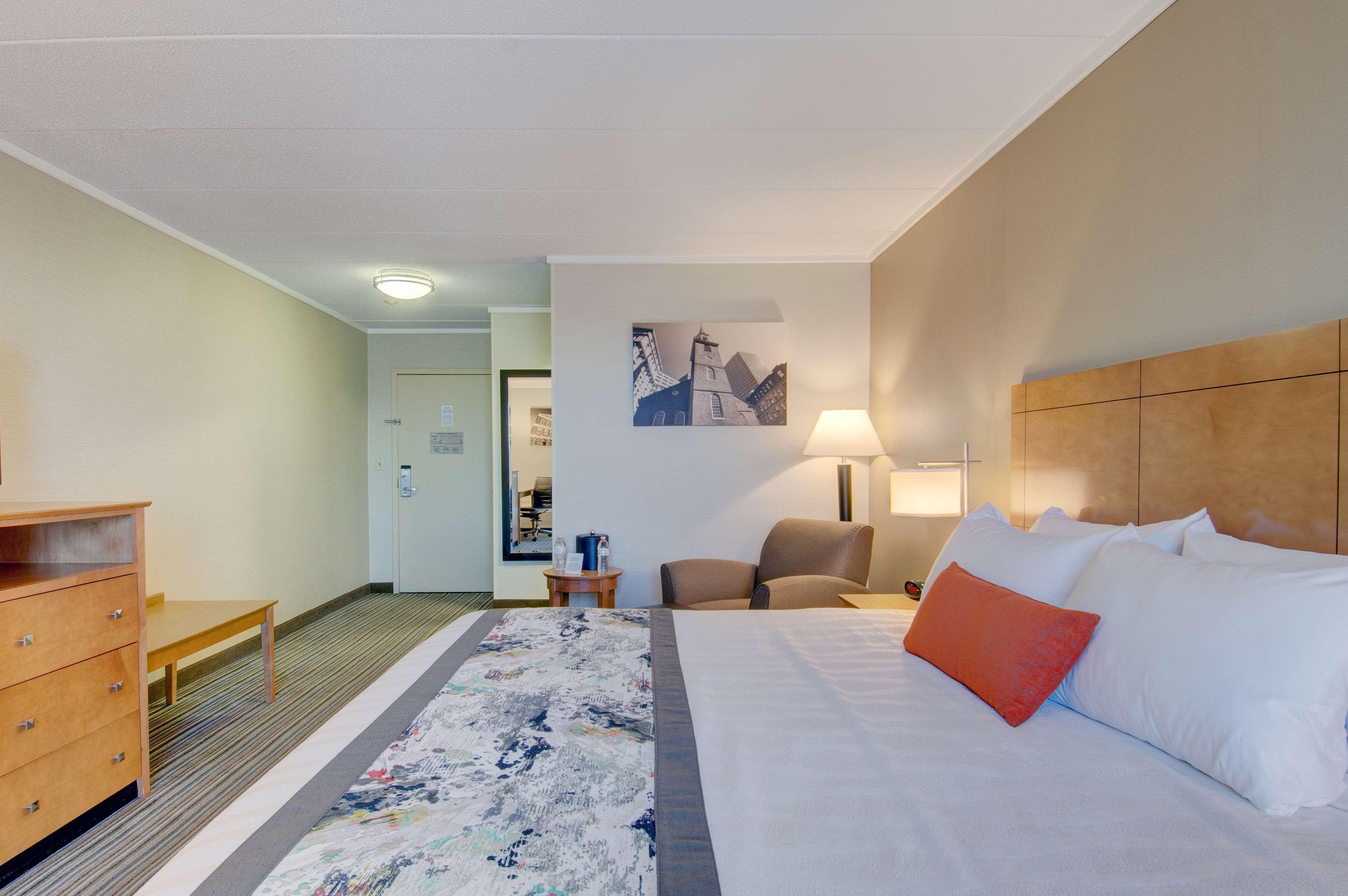 Best Western Plus Waltham Boston Экстерьер фото