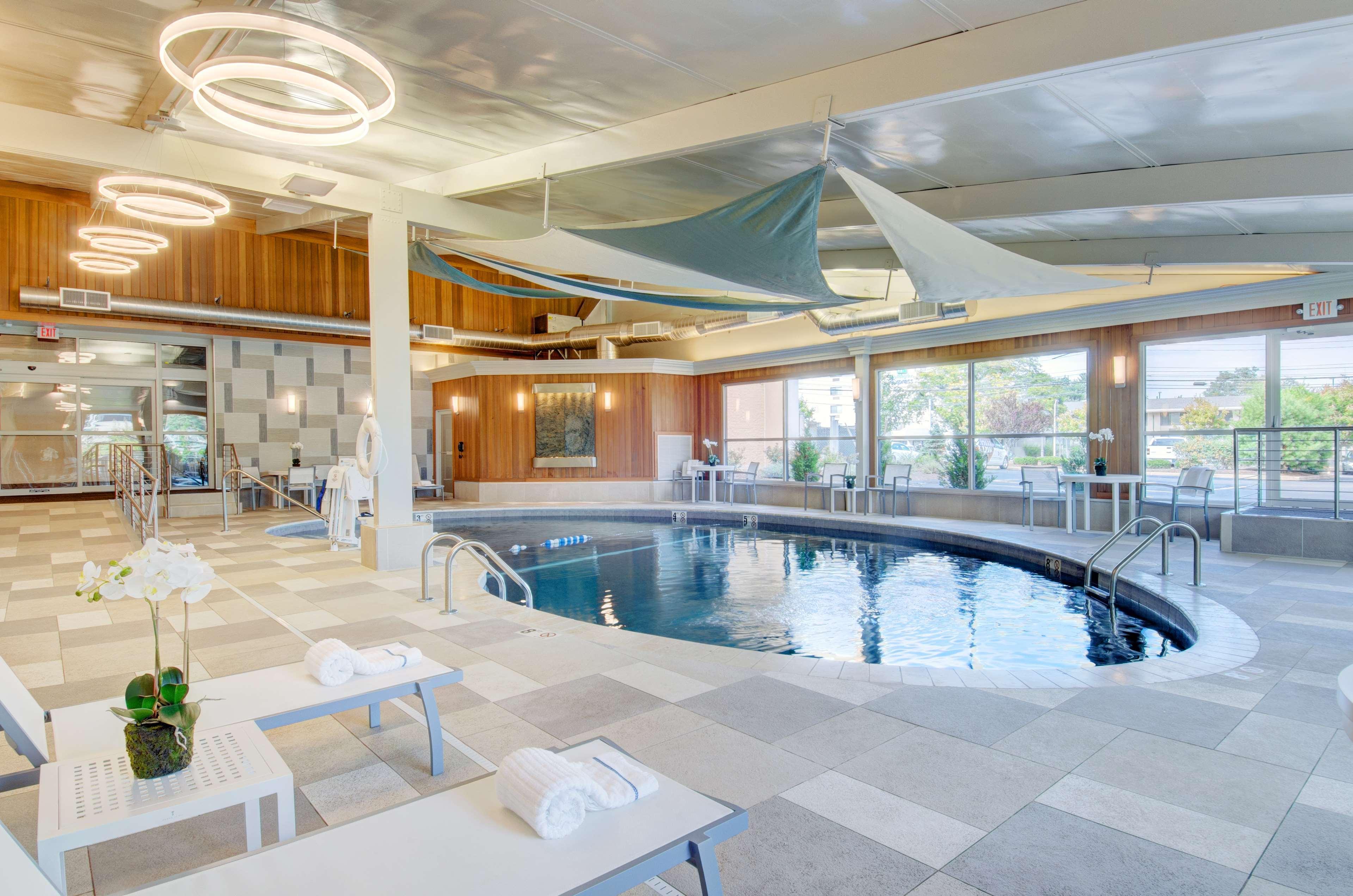 Best Western Plus Waltham Boston Экстерьер фото