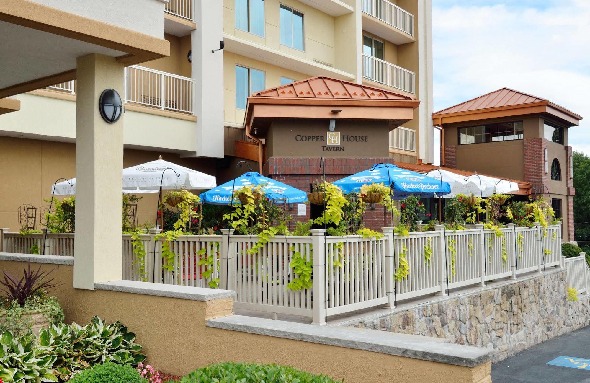 Best Western Plus Waltham Boston Экстерьер фото